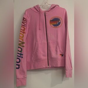 AVIATOR NATION AUSTIN
RELAXED PULLOVER HOODIE - NEON PINK